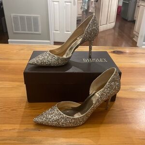 Like New Badgley Mischka Gold Glitter Heels